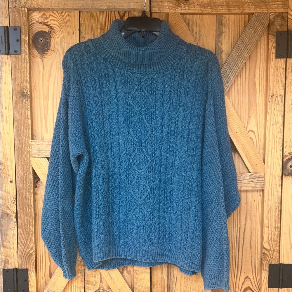 Women’s VTG 80’s-90’s Northern Reflections Blue/green knit Turtleneck Sweater
